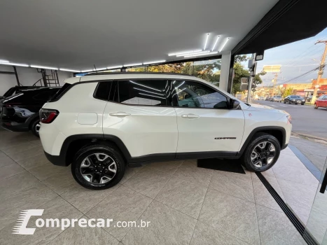 COMPASS 2.0 16V DIESEL TRAILHAWK 4X4 AUTOMÁTICO