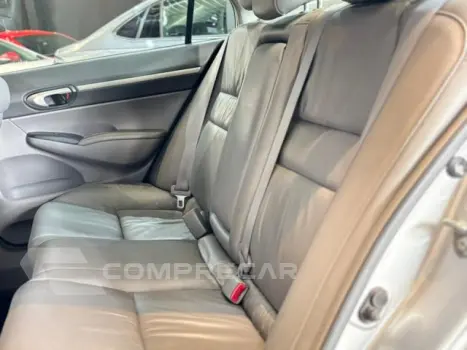 CIVIC - 1.8 EXS 16V 4P AUTOMÁTICO