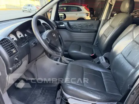 ZAFIRA - 2.0 MPFI ELEGANCE 8V 4P AUTOMÁTICO