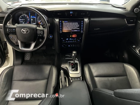 HILUX SW4 2.8 D-4d Turbo SRX 4X4