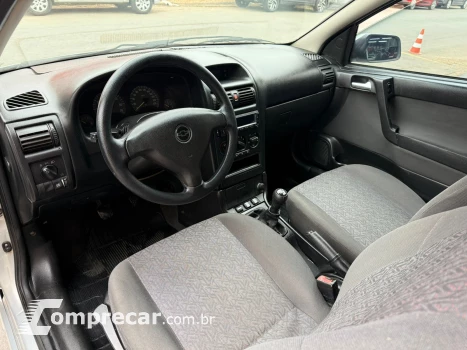 ASTRA 2.0 MPFI Advantage 8V