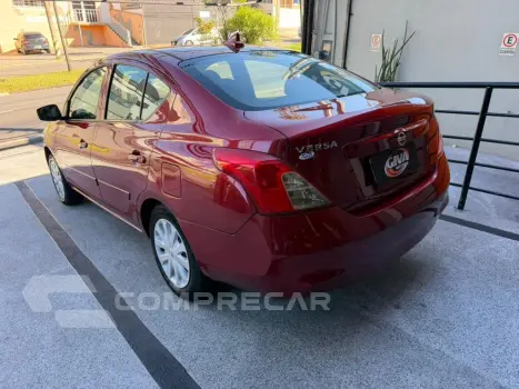 VERSA 1.0 12V FlexStart 4p Mec.