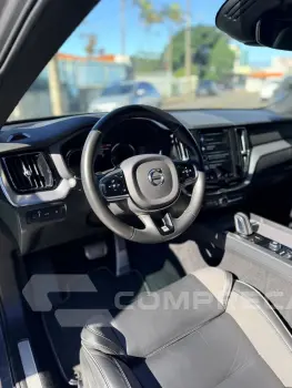 XC60 2.0 T8 Hybrid R-design AWD Geartronic