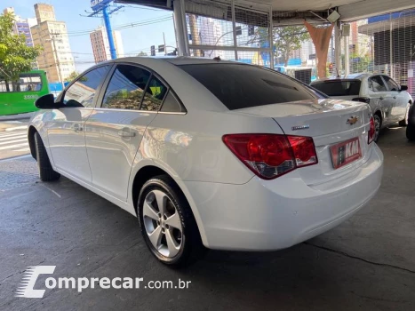 CRUZE SEDAN LT