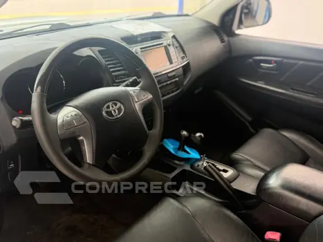Hilux SW4 SRV D4-D 4x4 3.0 TDI Dies. Aut