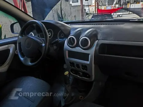 SANDERO - 1.6 STEPWAY 16V 4P MANUAL