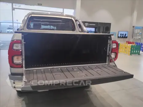 HILUX 2.8 D-4D TURBO DIESEL CD SRX 4X4 AUTOMÁTICO