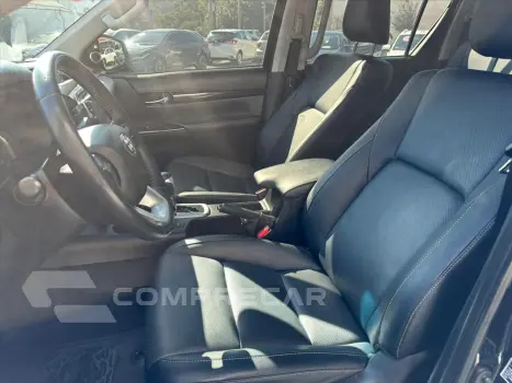 HILUX 2.8 D-4D TURBO DIESEL CD SRX 4X4 AUTOMÁTICO
