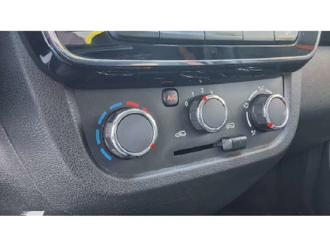 KWID 1.0 12V SCE FLEX OUTSIDER MANUAL
