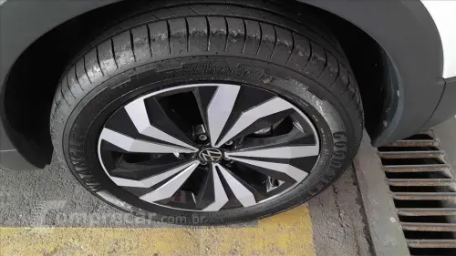 T-CROSS 1.0 200 TSI TOTAL FLEX AUTOMÁTICO