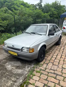 ESCORT 1.6 I GL 8V