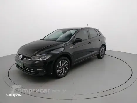 Volkswagen POLO 1.0 170 TSI HIGHLINE AUTOMÁTICO 4 portas