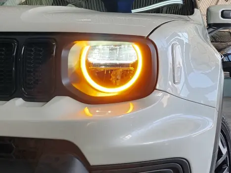 RENEGADE 1.3 T270 TURBO FLEX ALTITUDE AT6 SPORT