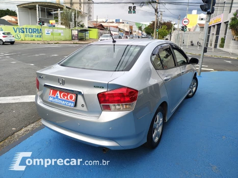 CITY 1.5 LX Sedan 16V