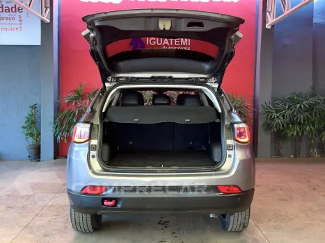 COMPASS 2.0 16V DIESEL TRAILHAWK 4X4 AUTOMÁTICO