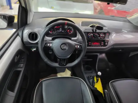 up! cross 1.0 TSI Total Flex 12V 5p