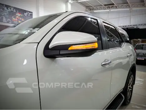 HILUX SW4 2.8 SRX 4X4 7 LUGARES 16V TURBO INTERCOOLER DIESEL