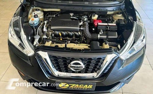 KICKS SV CVT