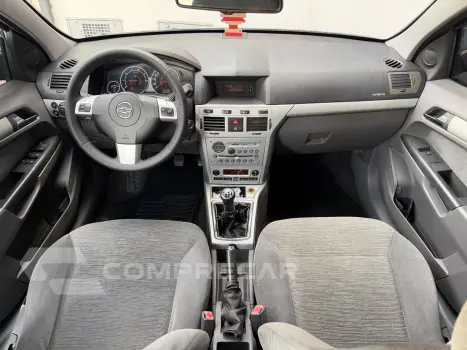 VECTRA 2.0 MPFI Elegance 8V