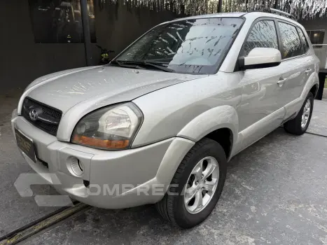 Hyundai TUCSON 2.0 MPFI GL 16V 142CV 2WD GASOLINA 4P AUTOMÁTICO 4 portas