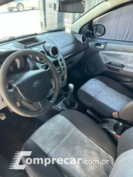 FIESTA 1.6 MPI Class Sedan 8V