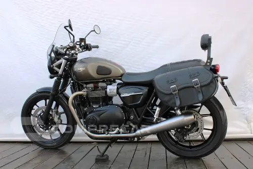 TRIUMPH STREET TWIN