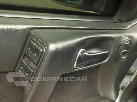 Astra Sed. Advant. 2.0 8V MPFI FlexP. 4p