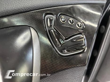 AZERA 3.3 MPFI GLS Sedan V6 24V