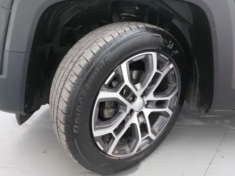 RENEGADE 1.3 T270 TURBO FLEX LONGITUDE AT6