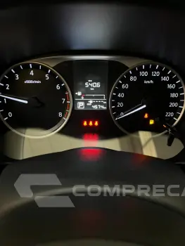 Kicks Play 1.6 16V FELXSTART SENSE XTRONIC AUTOMÁTICO