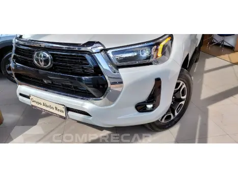 HILUX 2.8 D-4D TURBO DIESEL CD SRX 4X4 AUTOMÁTICO