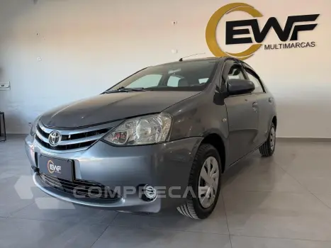 Toyota ETIOS XS 1.5 Flex 16V 5p Mec. 4 portas