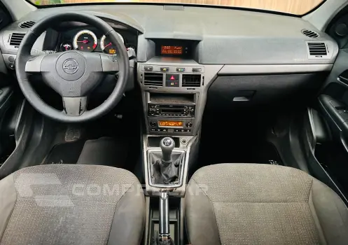 VECTRA 2.0 MPFI Expression 8V