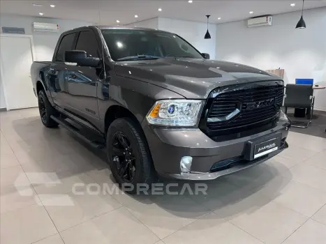 CLASSIC 5.7 V8 GASOLINA LARAMIE NIGHT EDITION CD