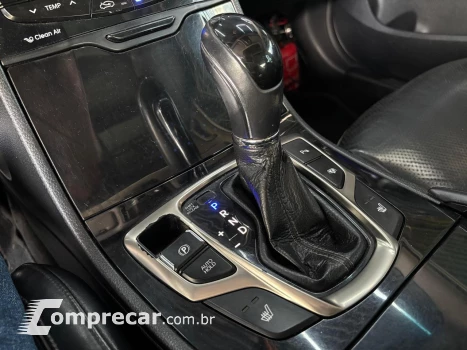 AZERA 3.3 MPFI GLS Sedan V6 24V