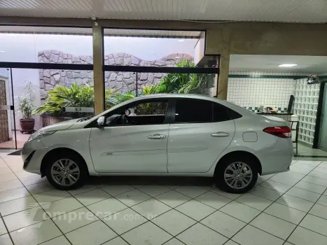 Yaris Sedan 1.5 16V 4P FLEX PLUS MULTIDRIVE AUTOMÁTICO CVT