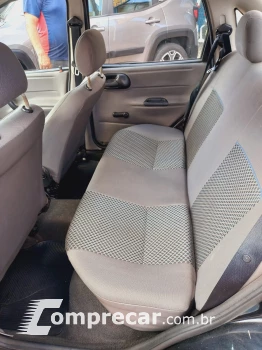 CLASSIC 1.0 MPFI Sedan 8V