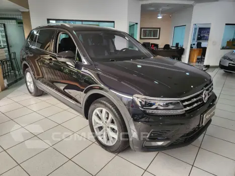 Tiguan 1.4 250 TSI TOTAL FLEX ALLSPACE COMFORTLINE TURBO AUT