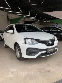Toyota Etios X Plus 1.5 Flex 16V 5p Aut. 4 portas