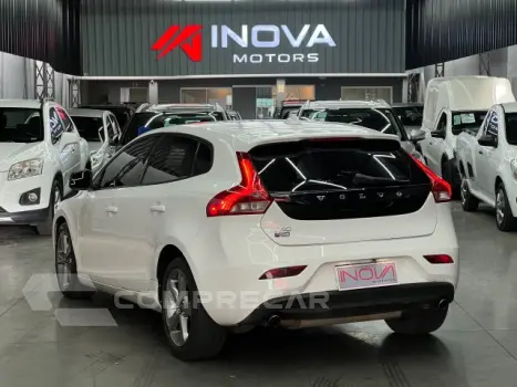 V40 - 2.0 T4 DYNAMIC TURBO 4P AUTOMÁTICO