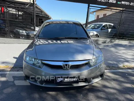 Honda CIVIC 1.8 LXS 16V 4 portas