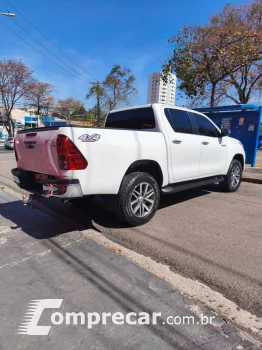 Hilux Caminhonete 2.8 16V SRX 4X4 DIESEL CABINE DUPLA AUTOMÁ