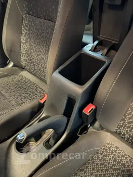 ONIX 1.0 Turbo Plus LT