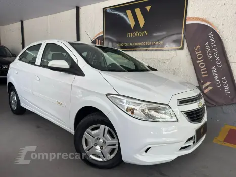 CHEVROLET ONIX 1.0 LT 4 portas