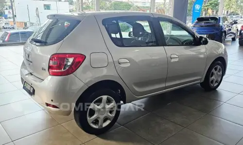 SANDERO EXPR 10