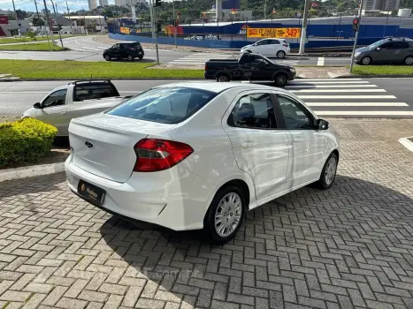 ka sedan Se Plus automático