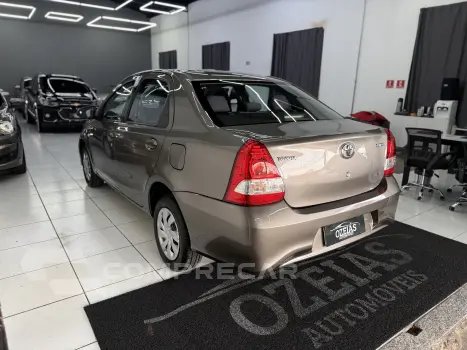 ETIOS 1.5 XS Sedan 16V