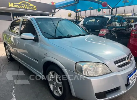 ASTRA 2.0 MPFI Advantage Sedan 8V