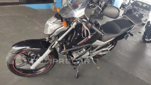 Fazer  250