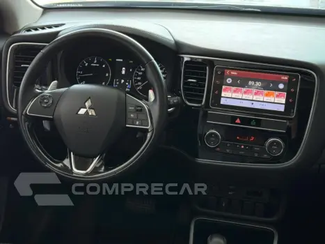 OUTLANDER HPE-S 2.2 Diesel 4x4 Aut.